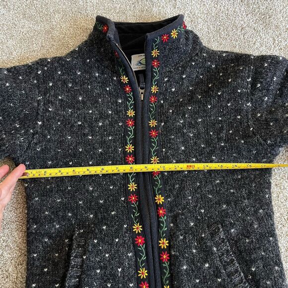 Laundromat Wool Cardigan Sweater Warm Fleece Lining Womens S Hand Made in Nepal - Picture 13 of 16
